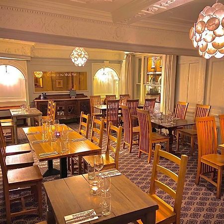 Hotel The White Hart Whitchurch  Exterior foto