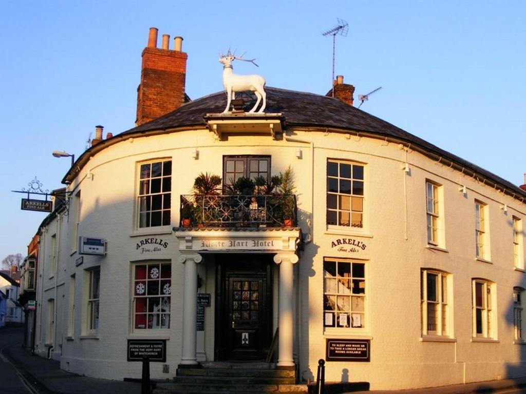 Hotel The White Hart Whitchurch  Exterior foto