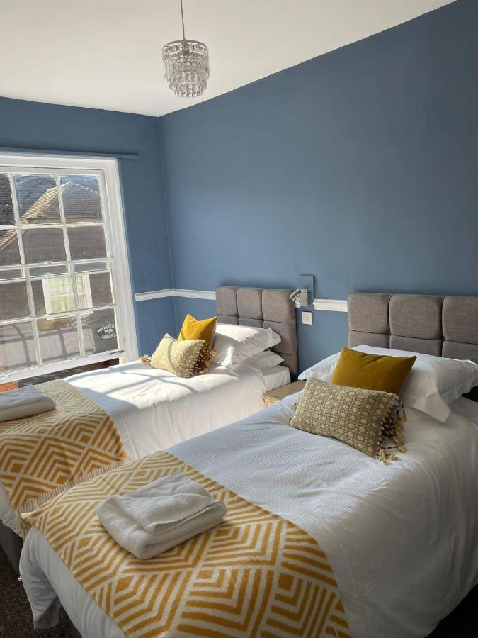 Hotel The White Hart Whitchurch  Exterior foto